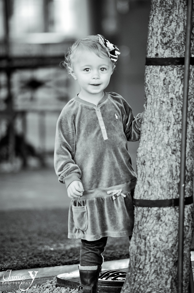 vegas-children-7- Scarlett is 2|Fun Outdoor Lifestyle Session|Las Vegas Childrens Photography