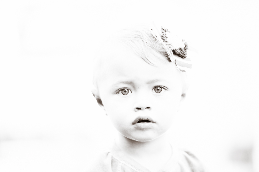 vegas-children-8 Scarlett is 2|Fun Outdoor Lifestyle Session|Las Vegas Childrens Photography